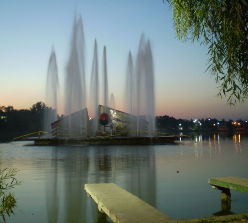Doamna Ghica x Lacul Tei langa Palatul Ghica-Parcul Plumbuita